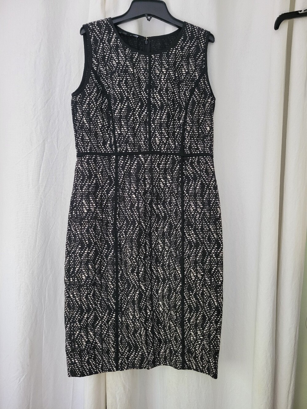 Lafayette 148 New York 'Vienna' Textured Sheath Dress 6
